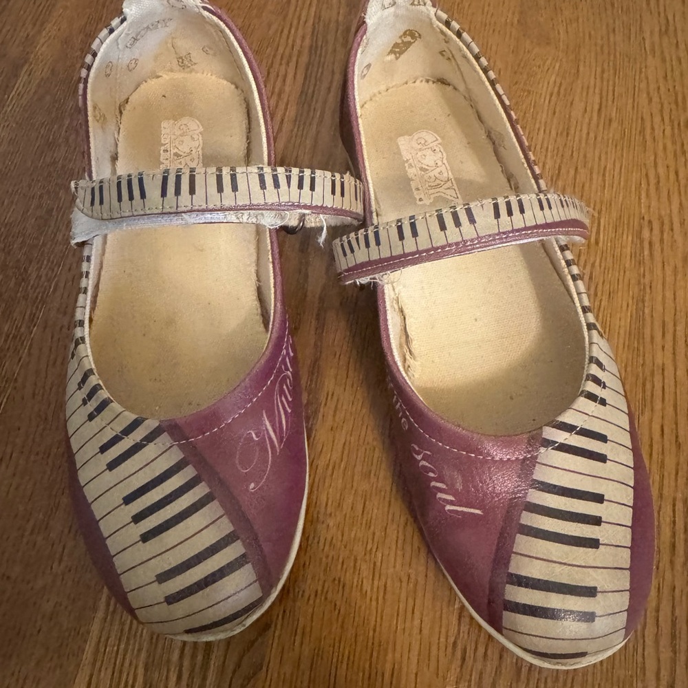 Purple Dress Shoes with Musical Keyboard Design